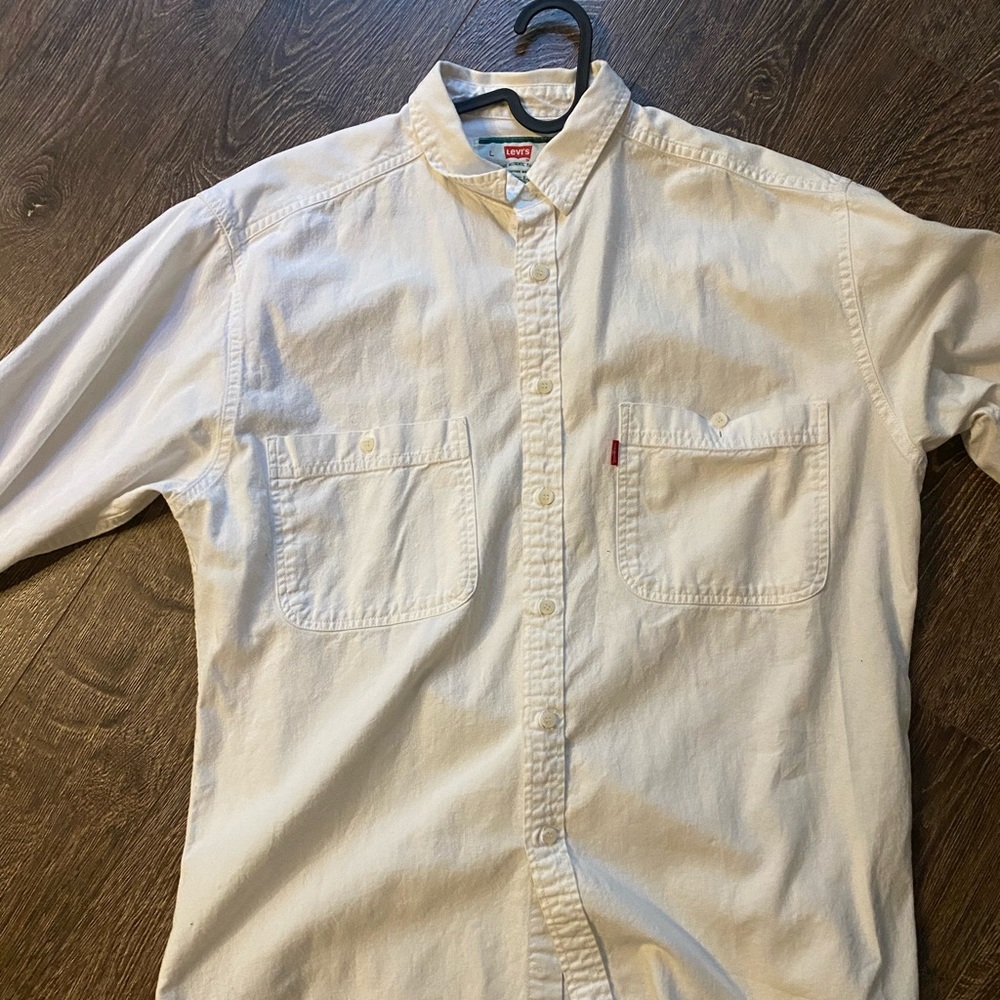 Long sleeve vintage Levi’s white button down